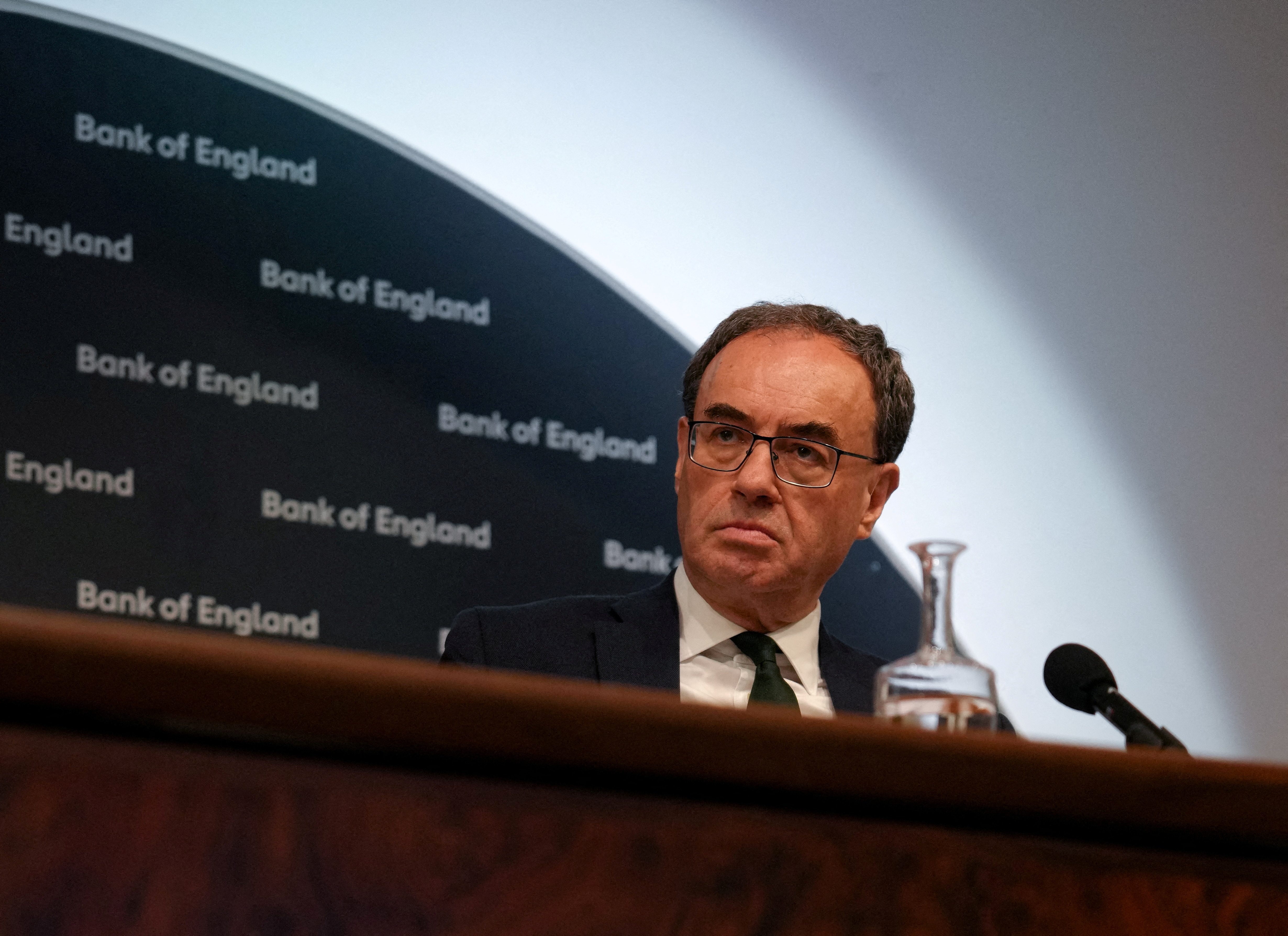 Bank of England holds fire on rate rises as Middle East tensions linger
