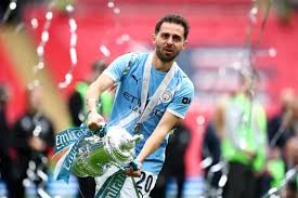 Bernardo Silva pushes Barcelona as free agent, but Flick holds final say