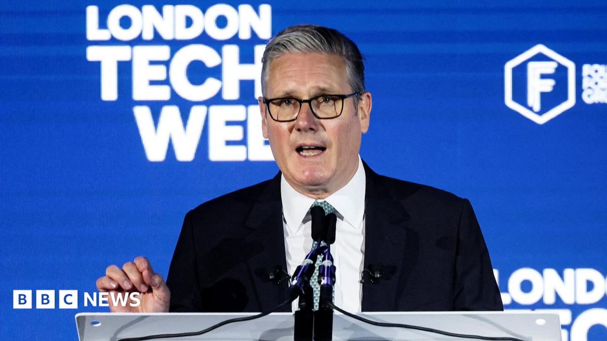 UK PM demands tech firms block explicit images for children or face laws